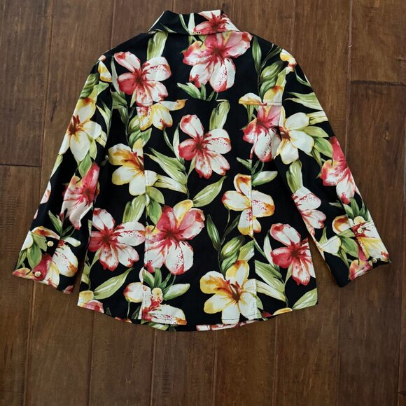 St. John Sport by Marie Gray Hawiian Floral Print Shacket - Picture 2 of 8